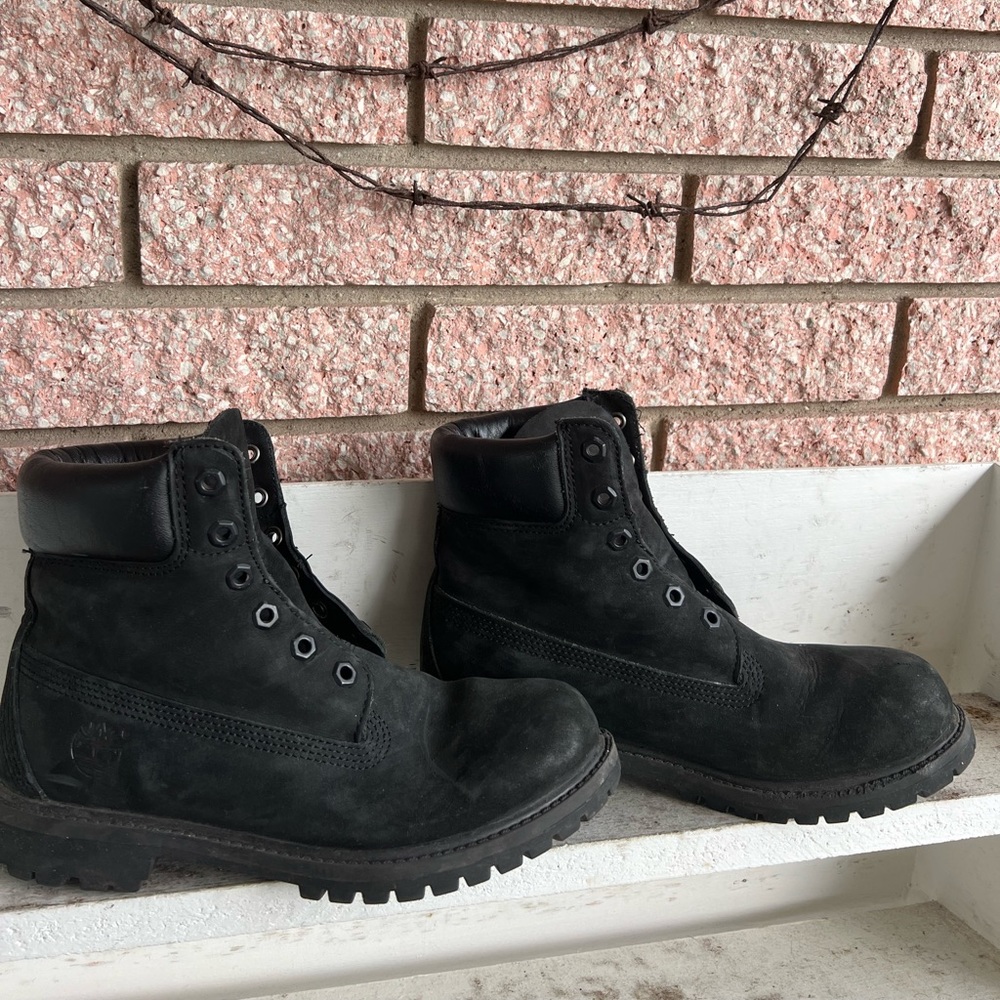 Black Timberland Boots
